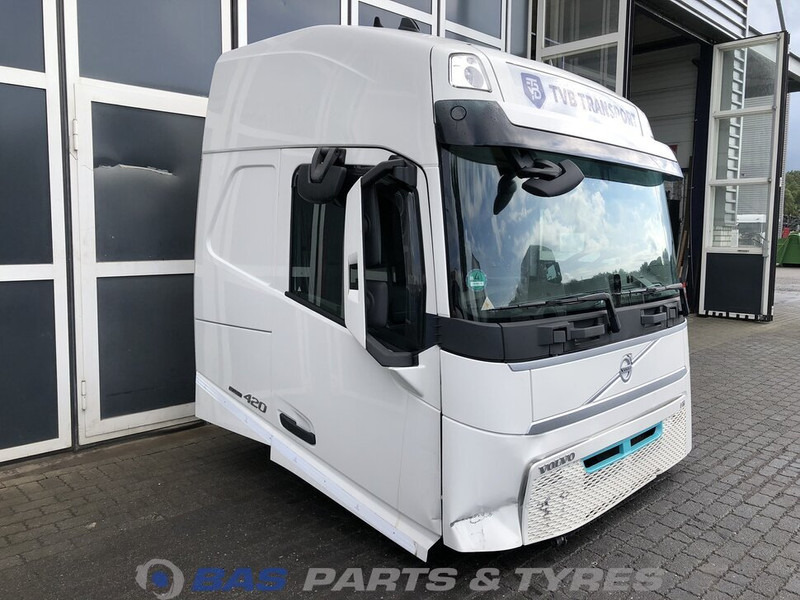 Volvo FH4 Volvo Globetrotter L2H2 82219166 - Cab and interior for Truck: picture 2 Volvo FH4 Volvo Globetrotter L2H2 82219166 - Cab and interior for Truck: picture 2