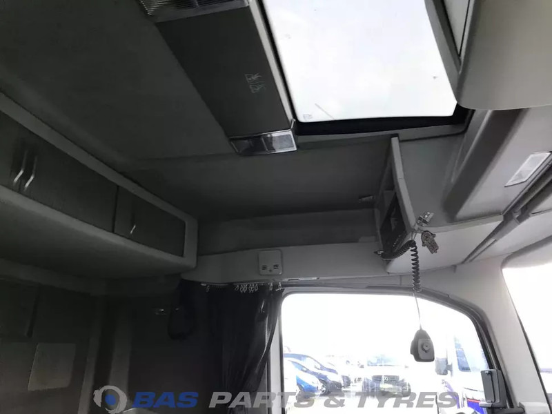Volvo FH4 Volvo Sleeper Cab L2H1 82271553 - Cab and interior for Truck: picture 5 Volvo FH4 Volvo Sleeper Cab L2H1 82271553 - Cab and interior for Truck: picture 5