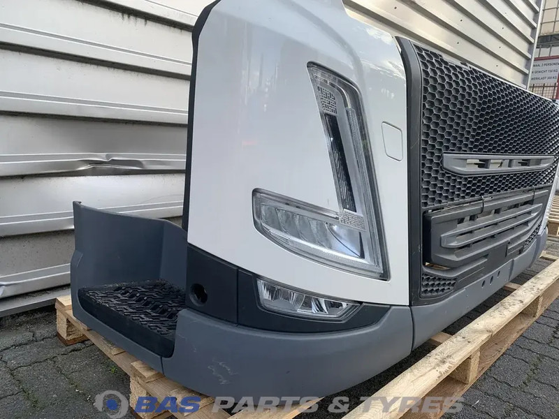 Volvo FM5 Bumper Volvo 82491840 - Bumper for Truck: picture 3 Volvo FM5 Bumper Volvo 82491840 - Bumper for Truck: picture 3