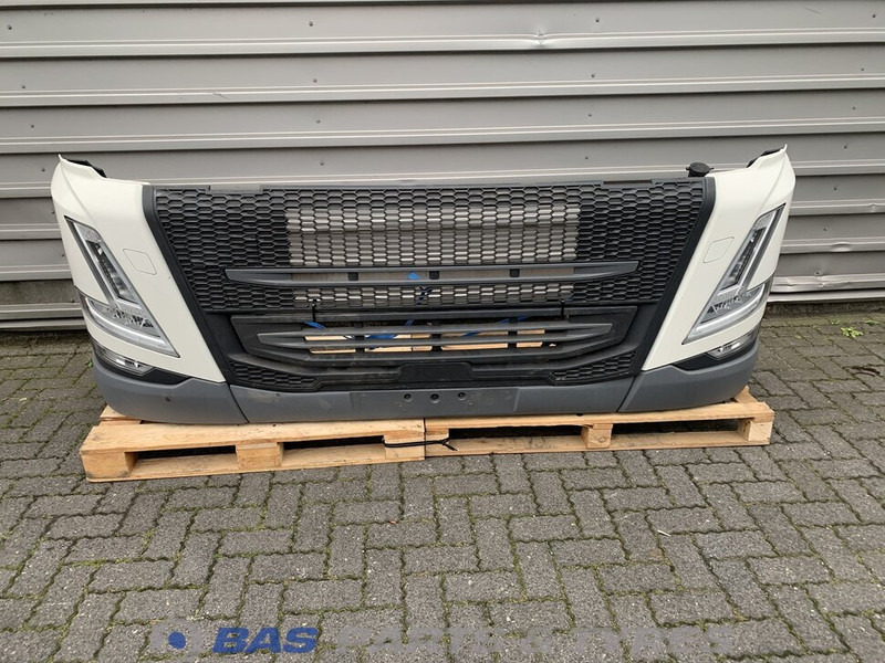 Volvo FM5 Bumper Volvo 84274554 - Bumper for Truck: picture 1 Volvo FM5 Bumper Volvo 84274554 - Bumper for Truck: picture 1