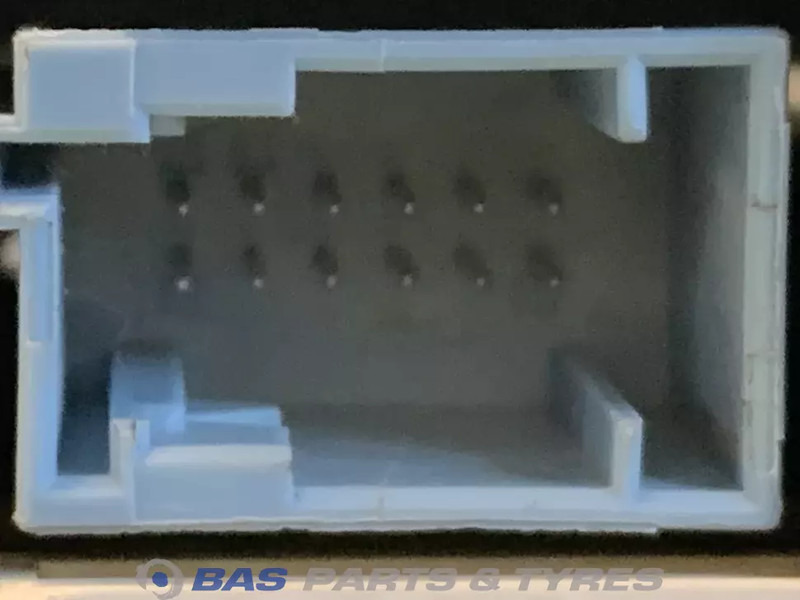 Volvo FMX Euro 6 Instrumentenpaneel Volvo 21589170 - Dashboard for Truck: picture 3 Volvo FMX Euro 6 Instrumentenpaneel Volvo 21589170 - Dashboard for Truck: picture 3