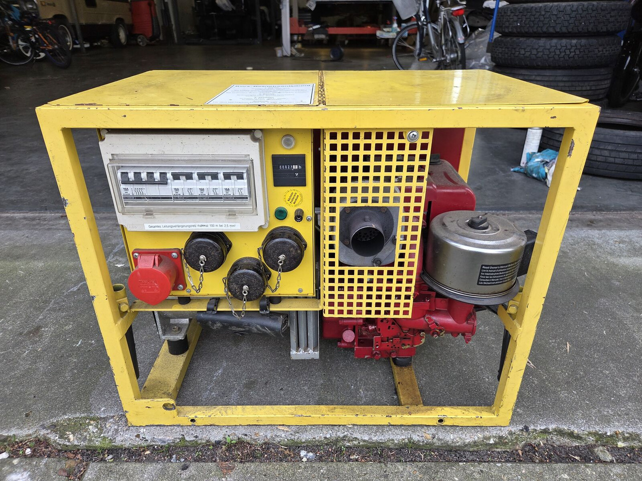 NET B50B 5 KVA Briggs & Stratton 11HP benzine aggregaat - Generator set: picture 1 NET B50B 5 KVA Briggs & Stratton 11HP benzine aggregaat - Generator set: picture 1