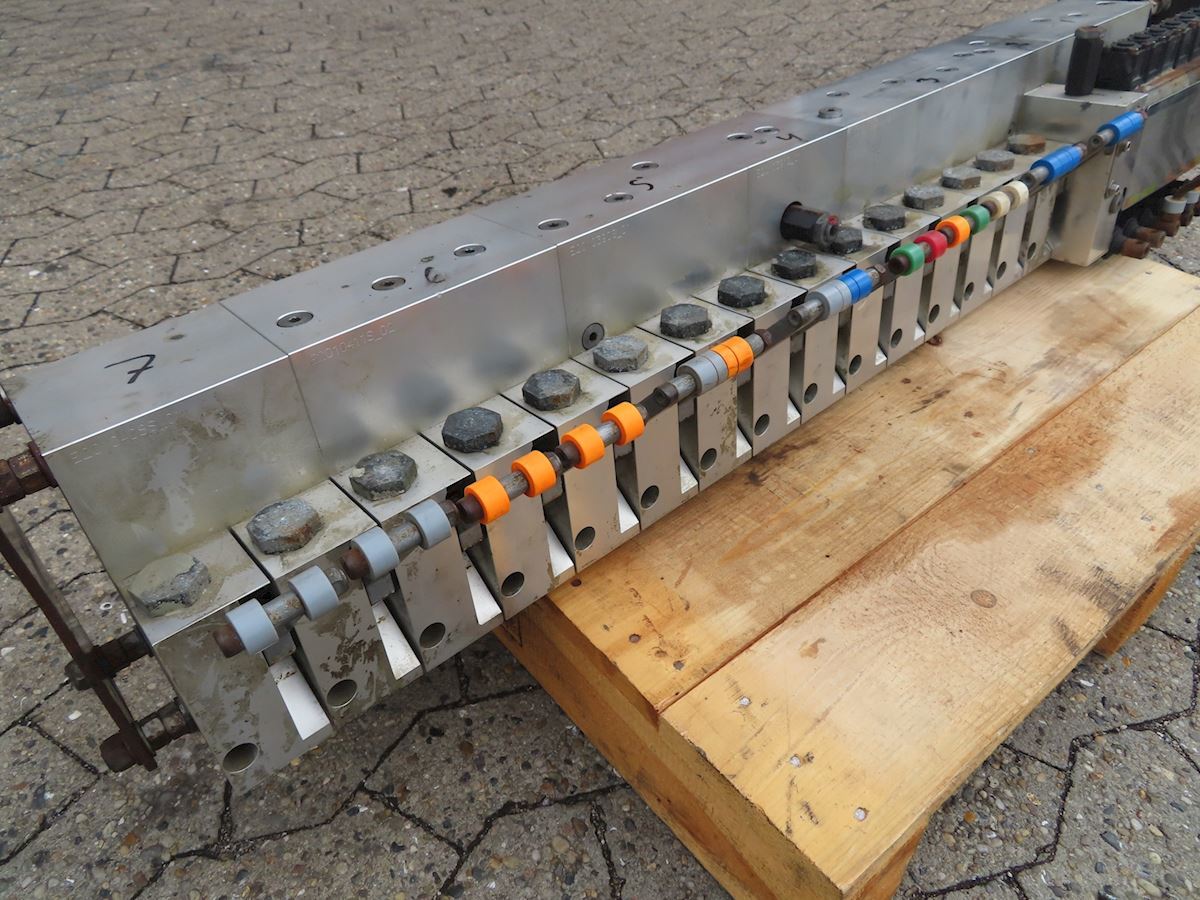 Goldhofer Bejeningsblok t. uni-svanehals - Spare parts for Trailer: picture 3 Goldhofer Bejeningsblok t. uni-svanehals - Spare parts for Trailer: picture 3