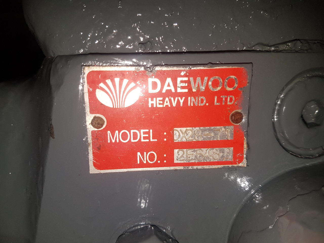DAEWOO DX28-71 - Hydraulic valve for Construction machinery: picture 3 DAEWOO DX28-71 - Hydraulic valve for Construction machinery: picture 3