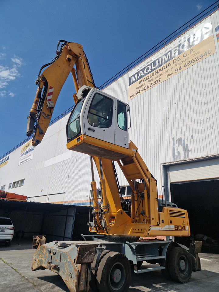 LIEBHERR A904C (2010) - Material handler: picture 5 LIEBHERR A904C (2010) - Material handler: picture 5