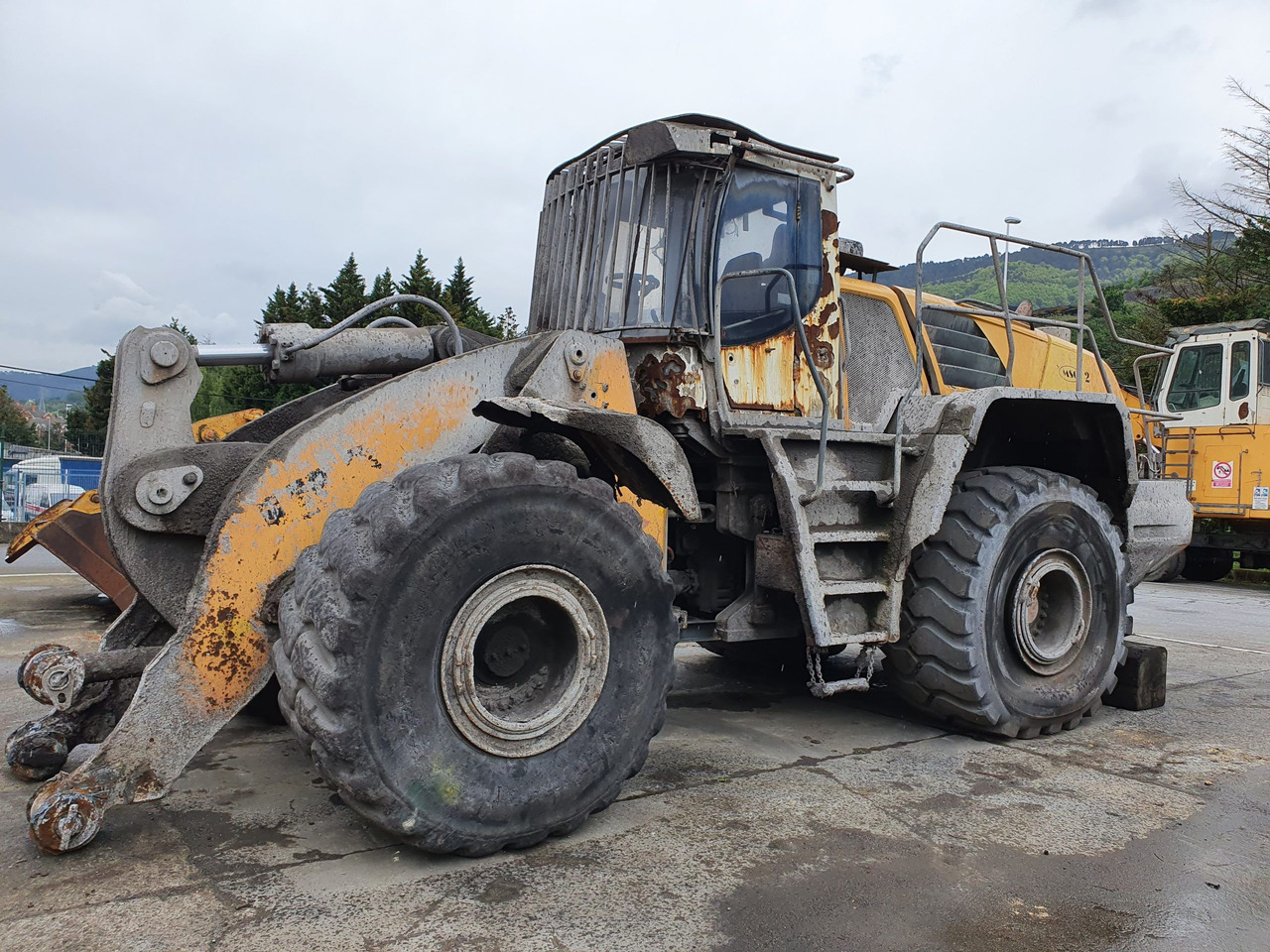 LIEBHERR L586 (2012) N/S: VATZ0461KZB032127 - Wheel loader: picture 2 LIEBHERR L586 (2012) N/S: VATZ0461KZB032127 - Wheel loader: picture 2