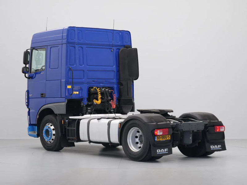 DAF XF 450 FT, Space Cab, PTO - Tractor unit: picture 3 DAF XF 450 FT, Space Cab, PTO - Tractor unit: picture 3