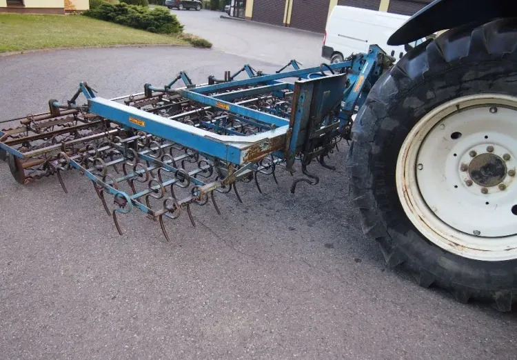 Agregat uprawowy Rabe Werk szerokość robocza 4,7m - Soil tillage equipment: picture 3 Agregat uprawowy Rabe Werk szerokość robocza 4,7m - Soil tillage equipment: picture 3