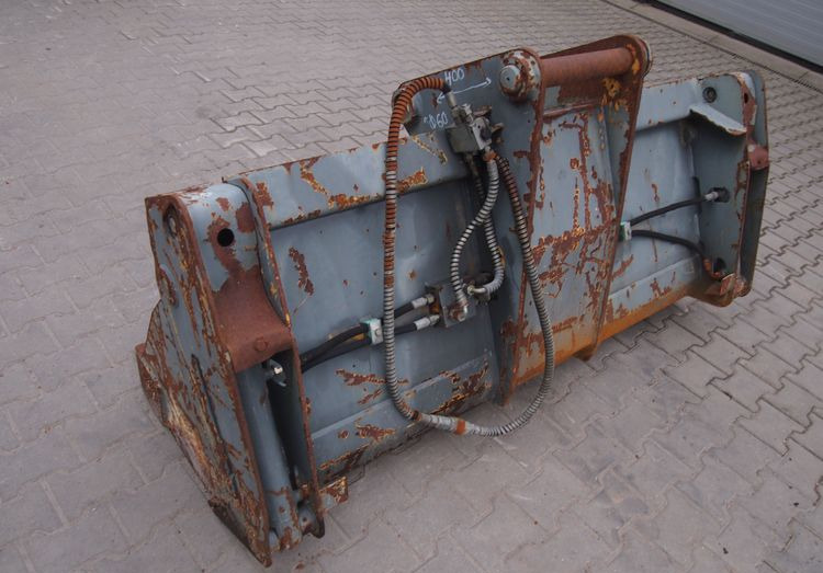 Wyposażenie Liebherr Liebherr 190 Łyżka Liebherr 3W1 - Attachment: picture 2 Wyposażenie Liebherr Liebherr 190 Łyżka Liebherr 3W1 - Attachment: picture 2