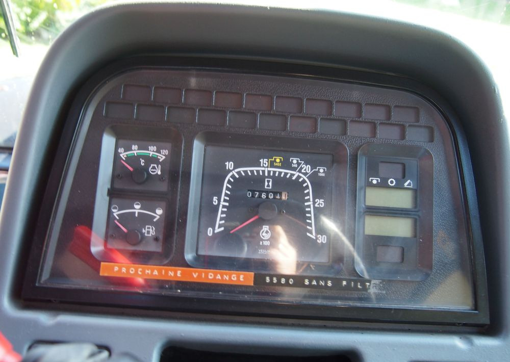 Farm tractor Ciągnik New Holland NH M 135 1998 NEW HOLLAND TM M135: picture 15