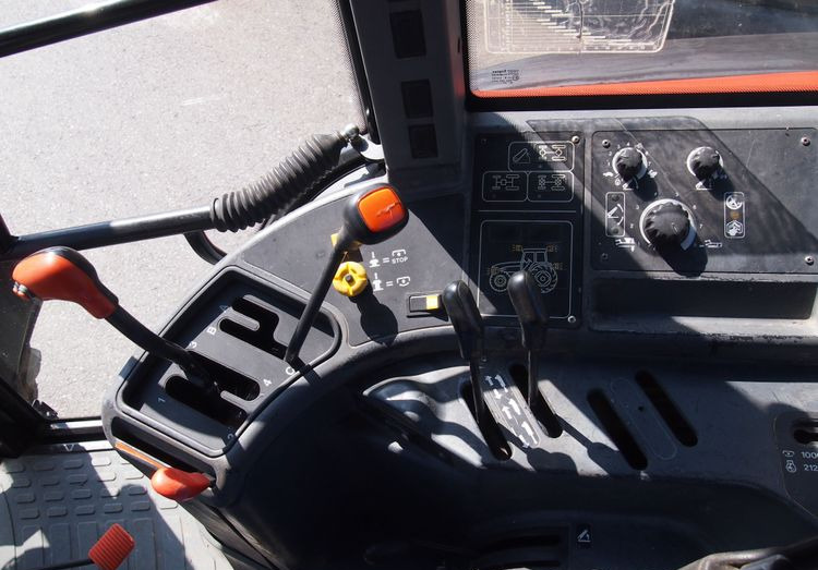 Farm tractor Ciągnik New Holland NH M 135 1998 NEW HOLLAND TM M135: picture 14