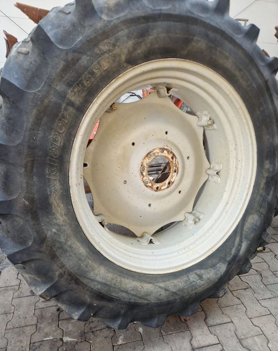 Części do Ciągnika Massey Ferguson MF 3000, 6000 Koła tylne 18,4R38 do ciągnika MF - Wheel and tire package for Agricultural machinery: picture 5 Części do Ciągnika Massey Ferguson MF 3000, 6000 Koła tylne 18,4R38 do ciągnika MF - Wheel and tire package for Agricultural machinery: picture 5