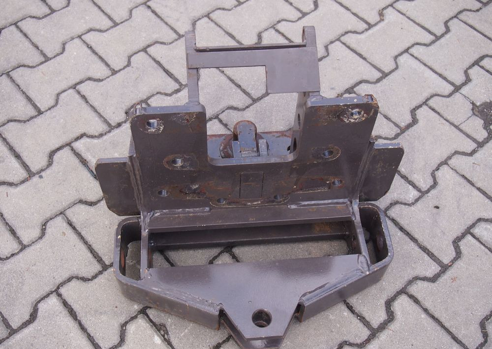 Części do Ciągnika Massey Ferguson MF 3000, 6000 Zaczep dolny do MF 3000, 3100, 6000, - Body and exterior for Agricultural machinery: picture 2 Części do Ciągnika Massey Ferguson MF 3000, 6000 Zaczep dolny do MF 3000, 3100, 6000, - Body and exterior for Agricultural machinery: picture 2