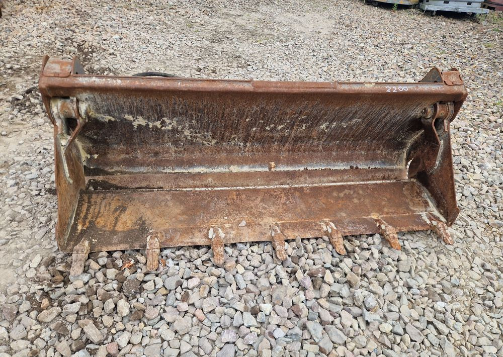 Koparka kołowa Mecalac MECALAC 4w1 lub 3w1  2012 Łyżka 4w1 Mecalac 10, 12 - Excavator bucket for Construction machinery: picture 5 Koparka kołowa Mecalac MECALAC 4w1 lub 3w1  2012 Łyżka 4w1 Mecalac 10, 12 - Excavator bucket for Construction machinery: picture 5