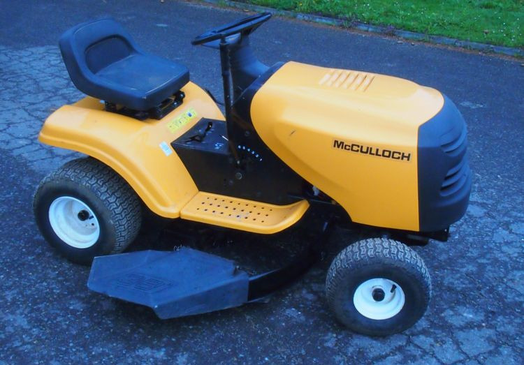 Kosiarka traktorek McCULLOCH MC115T96 2010 Traktorek kosiarka McCULLOCH - Lawn mower: picture 1 Kosiarka traktorek McCULLOCH MC115T96 2010 Traktorek kosiarka McCULLOCH - Lawn mower: picture 1