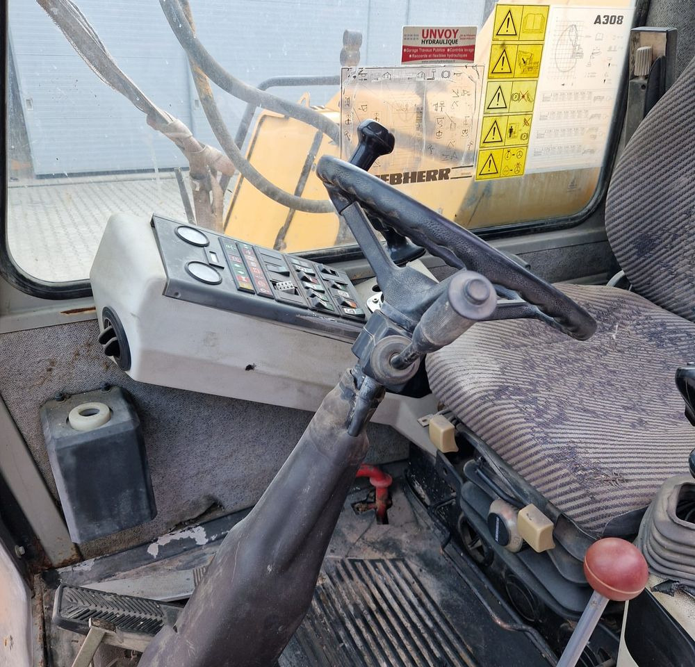 Pozostałe części Liebherr Liebherr A308 1999 Koparka kołowa Liebherr 308 - Excavator: picture 5 Pozostałe części Liebherr Liebherr A308 1999 Koparka kołowa Liebherr 308 - Excavator: picture 5