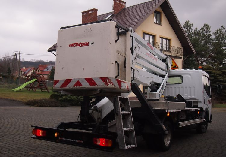 Samochód Renault Isoli PLE194/10N  2015 Renault Maxity Zwyżka Podnośnik koszowy - Truck mounted aerial platform: picture 5 Samochód Renault Isoli PLE194/10N  2015 Renault Maxity Zwyżka Podnośnik koszowy - Truck mounted aerial platform: picture 5