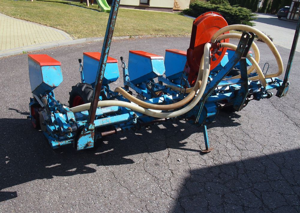 Siewnik Monosem do kukurydzy ,buraków i słonecznika - Precision seeder: picture 3 Siewnik Monosem do kukurydzy ,buraków i słonecznika - Precision seeder: picture 3