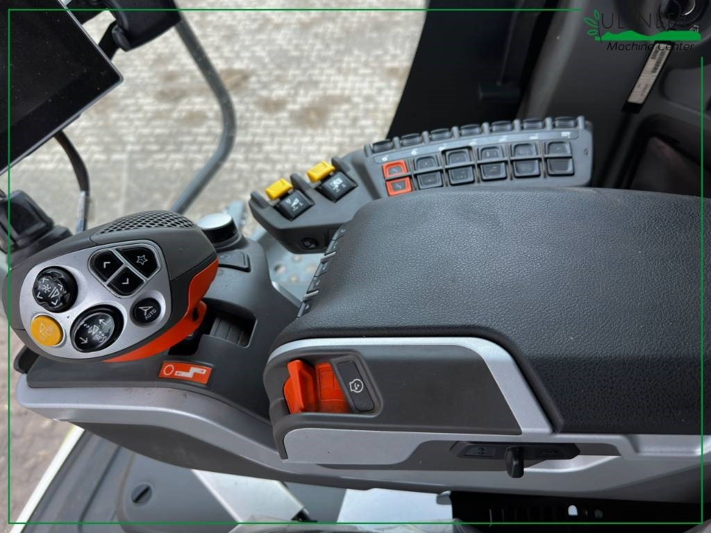 Combine harvester Claas LEXION 7600 TT NAPĘD 4 WD: picture 13 Combine harvester Claas LEXION 7600 TT NAPĘD 4 WD: picture 13