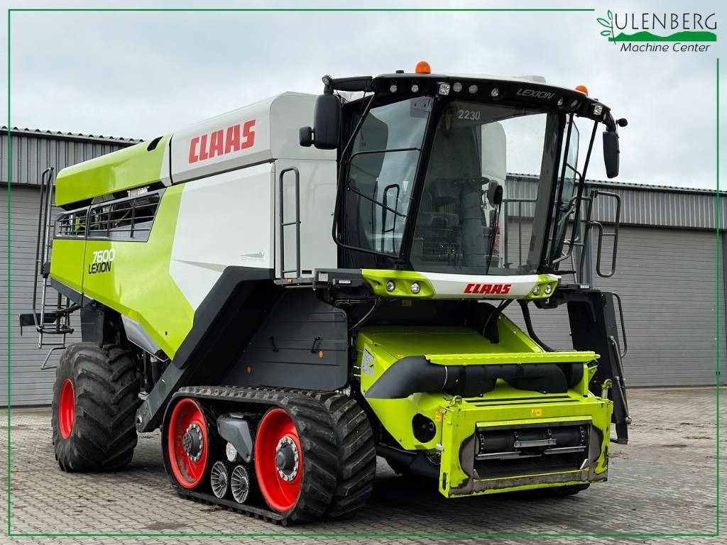 Claas LEXION 7600 TT NAPĘD 4 WD - Combine harvester: picture 4 Claas LEXION 7600 TT NAPĘD 4 WD - Combine harvester: picture 4
