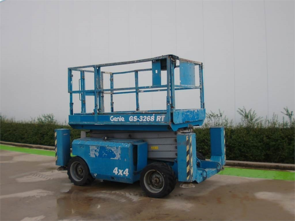 Genie GS3268RT - Scissor lift: picture 3 Genie GS3268RT - Scissor lift: picture 3