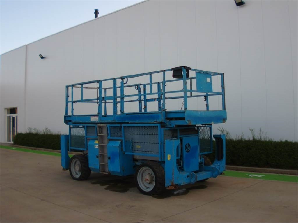 Genie GS4390RT - Scissor lift: picture 3 Genie GS4390RT - Scissor lift: picture 3