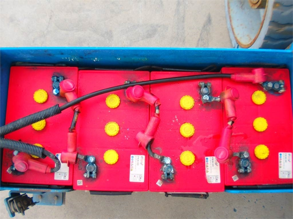 Genie Z30-20N - Articulated boom lift: picture 5 Genie Z30-20N - Articulated boom lift: picture 5