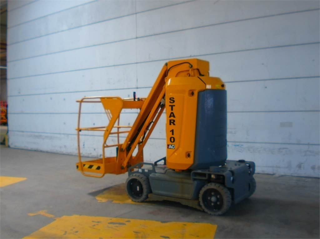 Haulotte STAR 10 - Vertical mast lift: picture 3 Haulotte STAR 10 - Vertical mast lift: picture 3