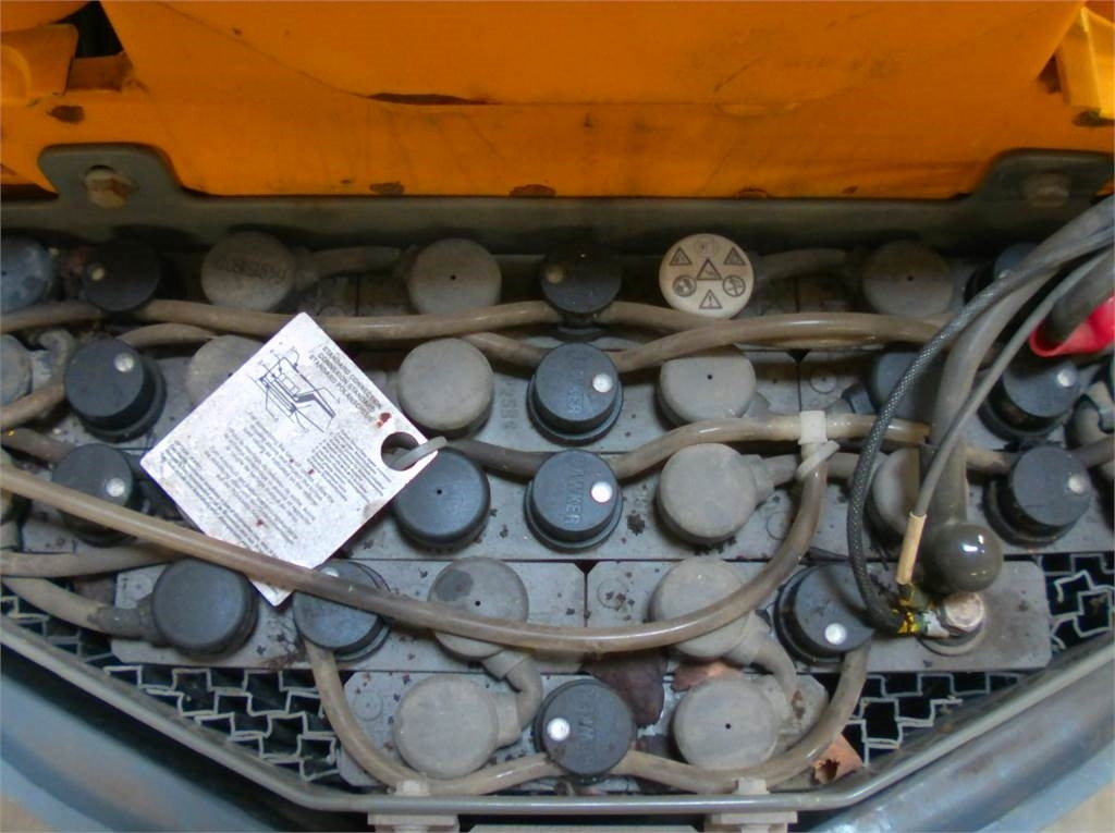 Haulotte STAR 10 - Vertical mast lift: picture 5 Haulotte STAR 10 - Vertical mast lift: picture 5