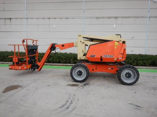 JLG 340AJ - Articulated boom lift: picture 1 JLG 340AJ - Articulated boom lift: picture 1