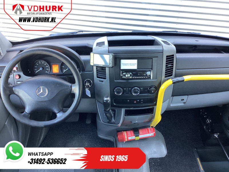 Mercedes-Benz Sprinter 313 2.2 CDI Aut. L2H2 € 10.648 Incl. BTW BPM VRIJ! Combi/ 9 Persoons/ Kombi/ 9P/ Airco/ Rolstoellift - Minibus, People carrier: picture 3 Mercedes-Benz Sprinter 313 2.2 CDI Aut. L2H2 € 10.648 Incl. BTW BPM VRIJ! Combi/ 9 Persoons/ Kombi/ 9P/ Airco/ Rolstoellift - Minibus, People carrier: picture 3