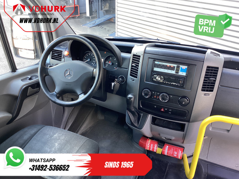 Mercedes-Benz Sprinter 313 2.2 CDI Aut. L2H2 €10.648 Incl. BTW BPM VRIJ! EXPORT ONLY Combi/ 8 Persoons/ Kombi/ 8P/ Airco/ Rolstoellift/ Sidebars/ Rearb - Minibus, People carrier: picture 3 Mercedes-Benz Sprinter 313 2.2 CDI Aut. L2H2 €10.648 Incl. BTW BPM VRIJ! EXPORT ONLY Combi/ 8 Persoons/ Kombi/ 8P/ Airco/ Rolstoellift/ Sidebars/ Rearb - Minibus, People carrier: picture 3