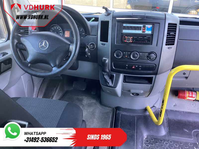 Mercedes-Benz Sprinter 313 2.2 CDI Aut. L2H2 €10.648,- Incl. BTW BPM VRIJ! EXPORT ONLY Rolstoelvervoer/ Combi/ 9 Persoons/ Kombi/ 9P/ Airco/ Rolstoelli - Minibus, People carrier: picture 3 Mercedes-Benz Sprinter 313 2.2 CDI Aut. L2H2 €10.648,- Incl. BTW BPM VRIJ! EXPORT ONLY Rolstoelvervoer/ Combi/ 9 Persoons/ Kombi/ 9P/ Airco/ Rolstoelli - Minibus, People carrier: picture 3