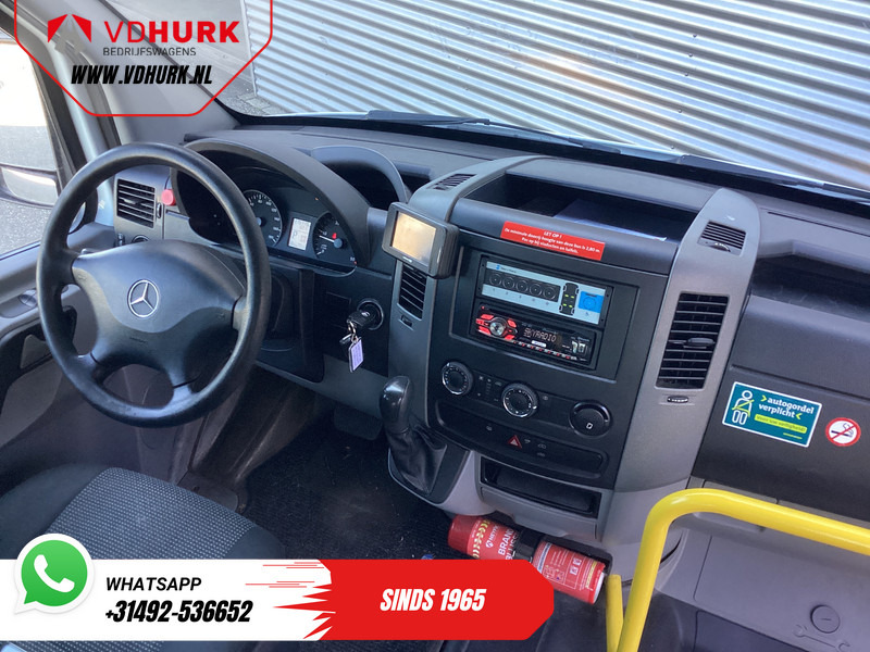 Mercedes-Benz Sprinter 313 2.2 CDI Aut. L2H2 € 9.922 Incl. BTW BPM VRIJ! EXPORT ONLY Combi/ 9 Persoons/ Kombi/ 9P/ Airco/ Rolstoellift - Minibus, People carrier: picture 3 Mercedes-Benz Sprinter 313 2.2 CDI Aut. L2H2 € 9.922 Incl. BTW BPM VRIJ! EXPORT ONLY Combi/ 9 Persoons/ Kombi/ 9P/ Airco/ Rolstoellift - Minibus, People carrier: picture 3