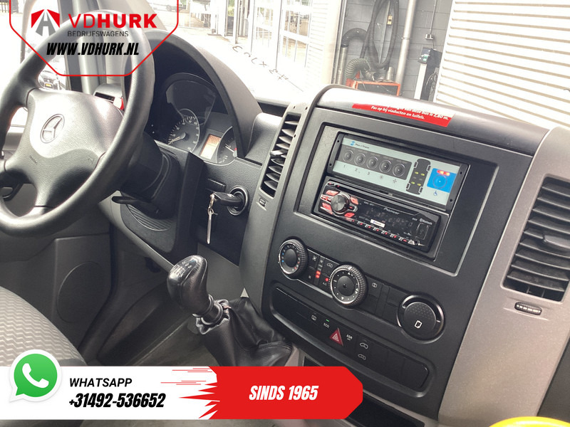 Mercedes-Benz Sprinter 313 2.2 CDI L2H2 €9.922 Incl. BTW BPM VRIJ! EXPORT ONLY Combi/ 9 Persoons/ Kombi/ 9P/ Airco/ Rolstoellift - Minibus, People carrier: picture 3 Mercedes-Benz Sprinter 313 2.2 CDI L2H2 €9.922 Incl. BTW BPM VRIJ! EXPORT ONLY Combi/ 9 Persoons/ Kombi/ 9P/ Airco/ Rolstoellift - Minibus, People carrier: picture 3