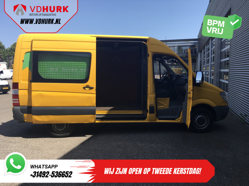 Mercedes-Benz Sprinter 316 2.2 CDI Aut. L2H2 EXPORT ONLY 3.5T Trekgewicht / Airco/ Cruise/ Trekhaak - Panel van: picture 5 Mercedes-Benz Sprinter 316 2.2 CDI Aut. L2H2 EXPORT ONLY 3.5T Trekgewicht / Airco/ Cruise/ Trekhaak - Panel van: picture 5