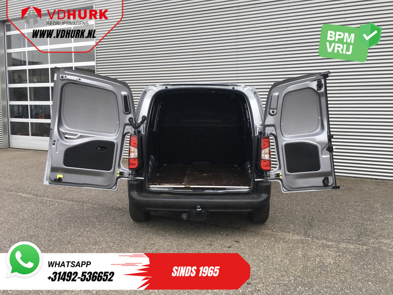 Opel Combo 1.2 Turbo 130 pk Aut. BENZINE BPM VRIJ! Keyless/ Carplay/ PDC/ Cruise/ Trekhaak/ Airco - Small van: picture 5 Opel Combo 1.2 Turbo 130 pk Aut. BENZINE BPM VRIJ! Keyless/ Carplay/ PDC/ Cruise/ Trekhaak/ Airco - Small van: picture 5