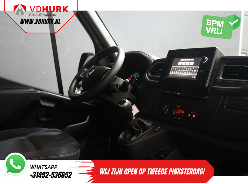 Renault Master 2.3 dCi 135 pk L2H2 BPM VRIJ! 2.5t Trekverm./ Climate/ Imperiaal + Ladder/ Standkachel/ Stoelverw./ PDC/ Trekhaak - Panel van: picture 3 Renault Master 2.3 dCi 135 pk L2H2 BPM VRIJ! 2.5t Trekverm./ Climate/ Imperiaal + Ladder/ Standkachel/ Stoelverw./ PDC/ Trekhaak - Panel van: picture 3