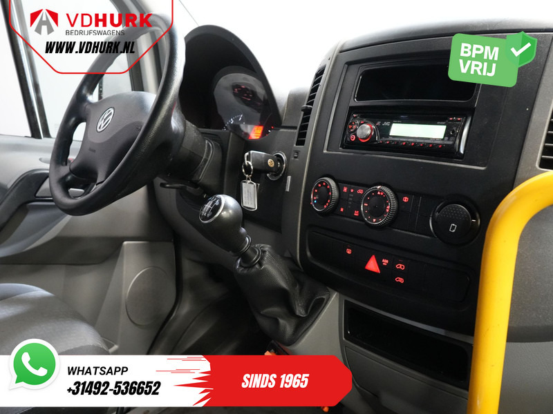 Volkswagen Crafter 35 2.0 TDI L3H2 EXPORT ONLY! €9.559 incl BTW/BPM Rolstoellift/ 9 Pers/ 9P/ Sidebars/ Rearbar/ Airco - Minibus, People carrier: picture 3 Volkswagen Crafter 35 2.0 TDI L3H2 EXPORT ONLY! €9.559 incl BTW/BPM Rolstoellift/ 9 Pers/ 9P/ Sidebars/ Rearbar/ Airco - Minibus, People carrier: picture 3