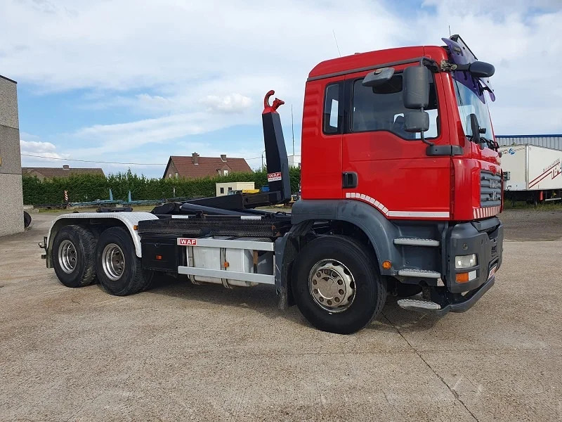 MAN TGA 28.390 - Hook lift truck: picture 2 MAN TGA 28.390 - Hook lift truck: picture 2