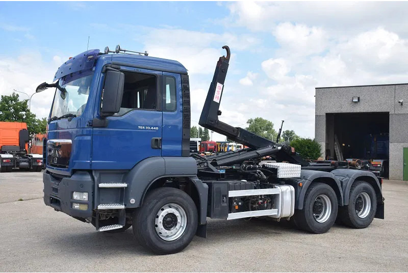 MAN TGS 33.440 - Hook lift truck: picture 3 MAN TGS 33.440 - Hook lift truck: picture 3