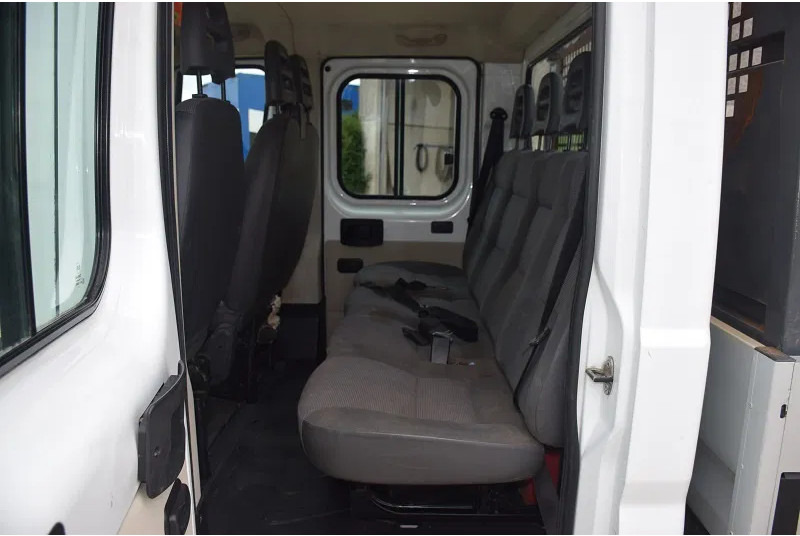 Open body delivery van, Crew cab van Peugeot Boxer 2.2 L -130 pk -: picture 10