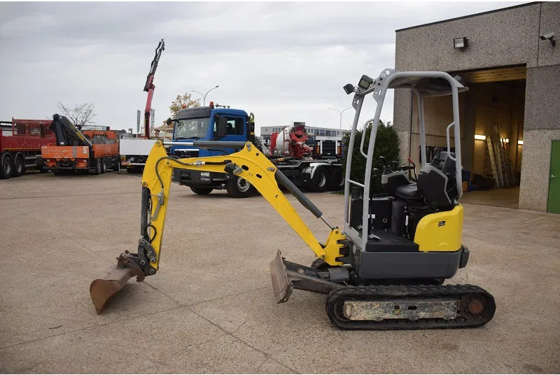 WACKER NEUSON Neuson Wacker EZ17 - stock id155 - Mini excavator: picture 2 WACKER NEUSON Neuson Wacker EZ17 - stock id155 - Mini excavator: picture 2