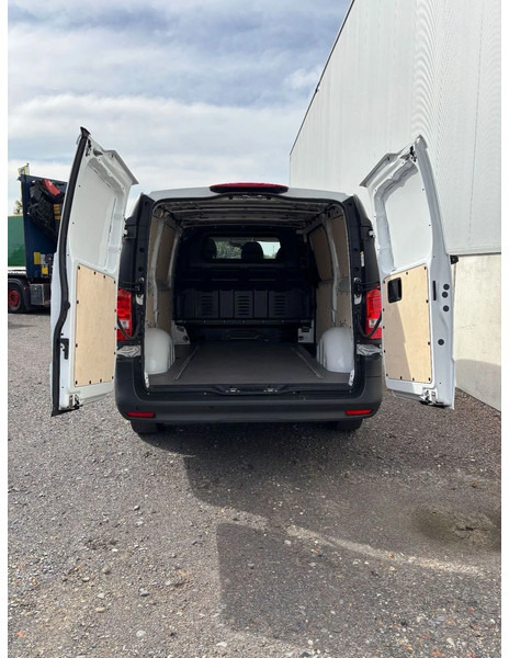 Mercedes-Benz Vito Camera*Automaat*Trekhaak*Navigatie*Airco - Small van: picture 3 Mercedes-Benz Vito Camera*Automaat*Trekhaak*Navigatie*Airco - Small van: picture 3