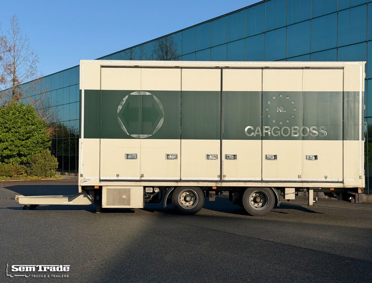 Burg VAN Beurden Isolated BOX Side Doors TRS Cooling Hydrarolls Holland-Trailer - Refrigerated trailer: picture 2 Burg VAN Beurden Isolated BOX Side Doors TRS Cooling Hydrarolls Holland-Trailer - Refrigerated trailer: picture 2