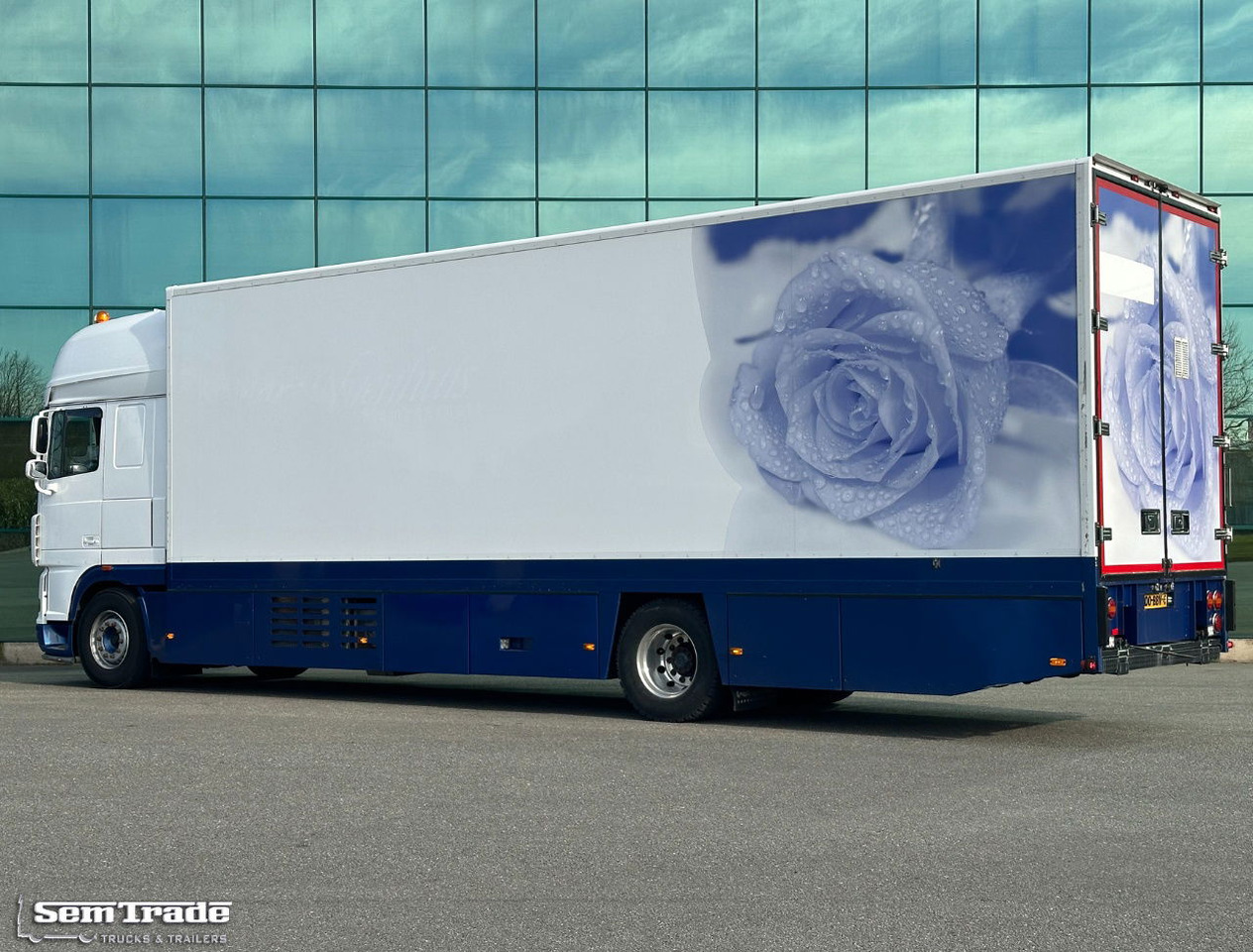 DAF XF 105.460 SSC 7 Karren BAK Bloemen Verkoop Koeling Klep Kachel - Refrigerated truck: picture 3 DAF XF 105.460 SSC 7 Karren BAK Bloemen Verkoop Koeling Klep Kachel - Refrigerated truck: picture 3