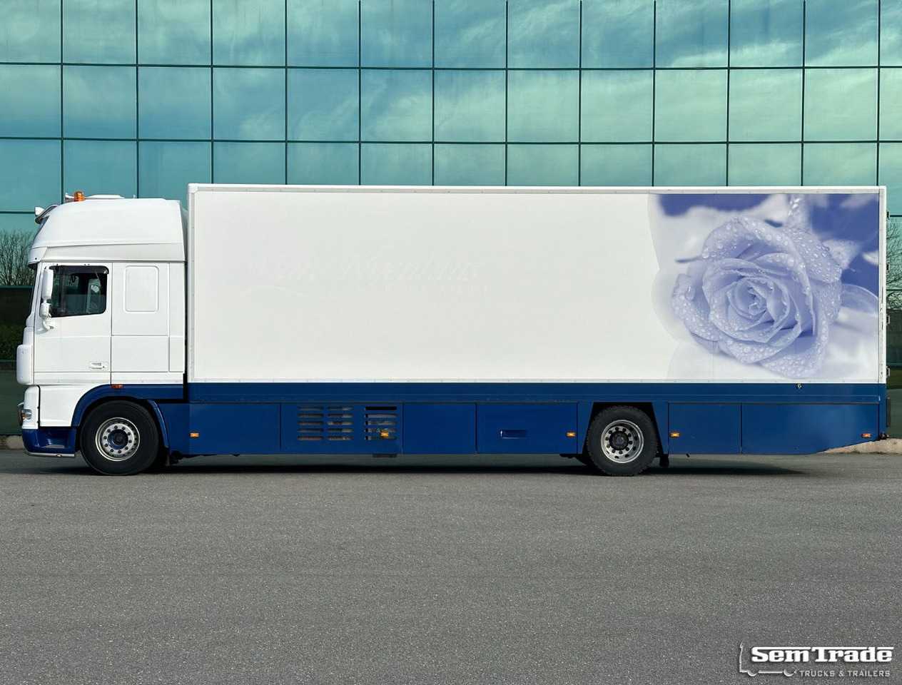 DAF XF 105.460 SSC 7 Karren BAK Bloemen Verkoop Koeling Klep Kachel - Refrigerated truck: picture 2 DAF XF 105.460 SSC 7 Karren BAK Bloemen Verkoop Koeling Klep Kachel - Refrigerated truck: picture 2