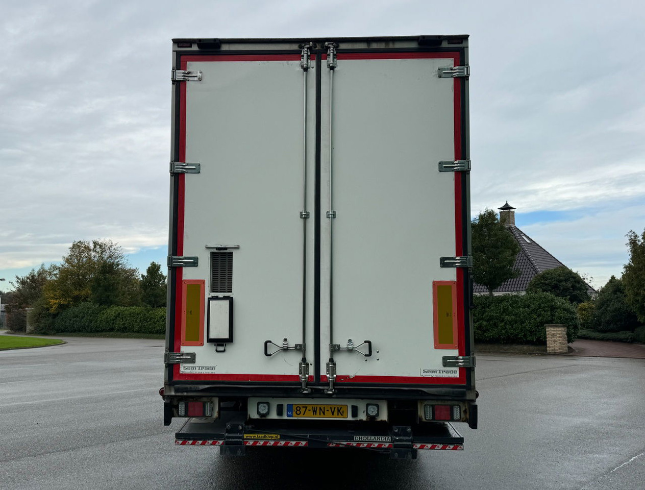 DRACO MZS 218 Wipkar 750 x 250 x 290 CM Inside Tail Lift 2021 TRS Iceland TOP Condition NL Trailertrailer - Refrigerated trailer: picture 4 DRACO MZS 218 Wipkar 750 x 250 x 290 CM Inside Tail Lift 2021 TRS Iceland TOP Condition NL Trailertrailer - Refrigerated trailer: picture 4