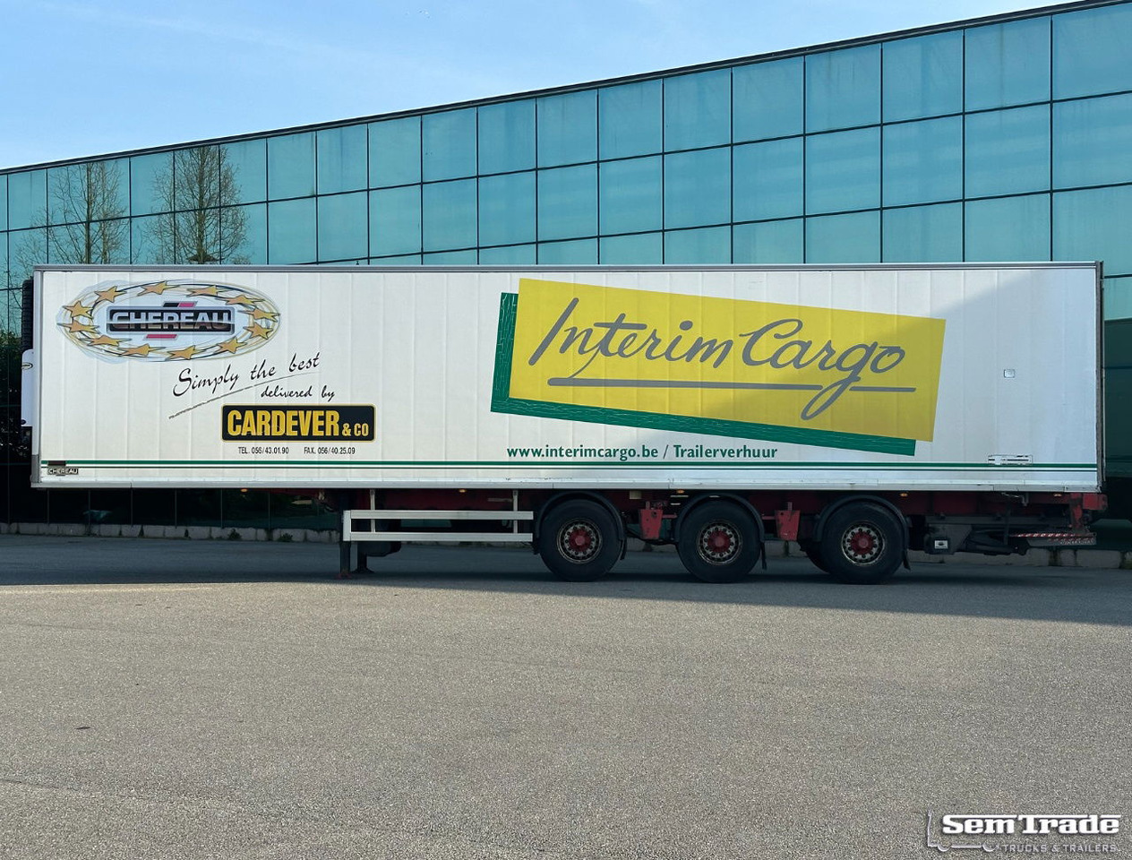 Renders Chereau Carrier Maxima 1300 Steering Axle Tail Lift Belgium Trailer - Refrigerated semi-trailer: picture 2 Renders Chereau Carrier Maxima 1300 Steering Axle Tail Lift Belgium Trailer - Refrigerated semi-trailer: picture 2