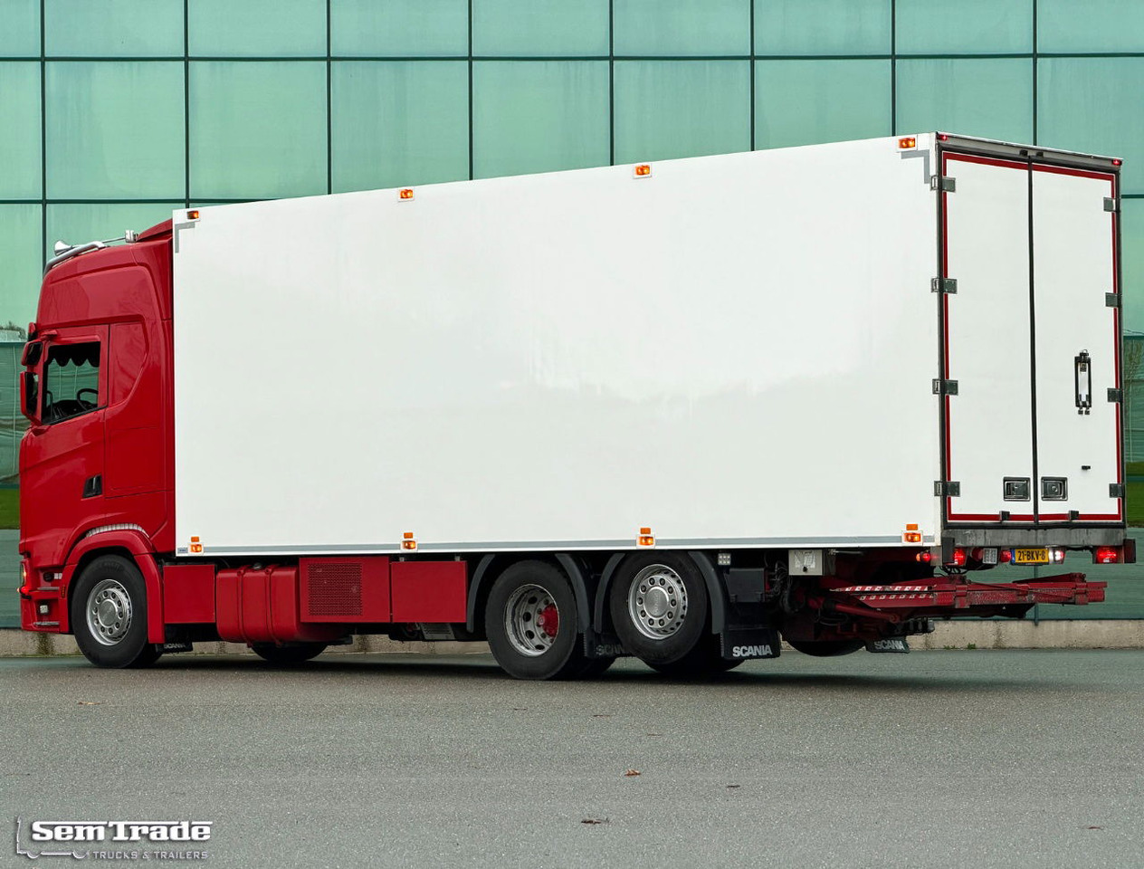 Scania S520 V8 NGS King Full AIR Retarder Luchtenberg BOX TRS Cooling Tail Lift Holland-Truck - Refrigerated truck: picture 3 Scania S520 V8 NGS King Full AIR Retarder Luchtenberg BOX TRS Cooling Tail Lift Holland-Truck - Refrigerated truck: picture 3